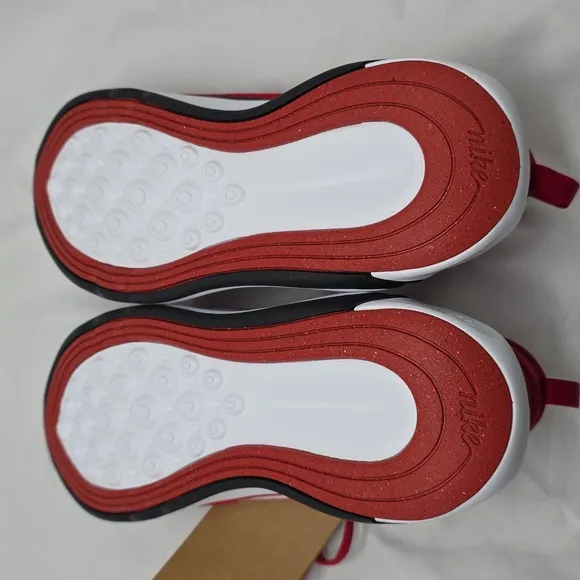 Nike Kids Red Sneakers Style Infinity Flow Young Child 4y Womens 5.5 New In Box