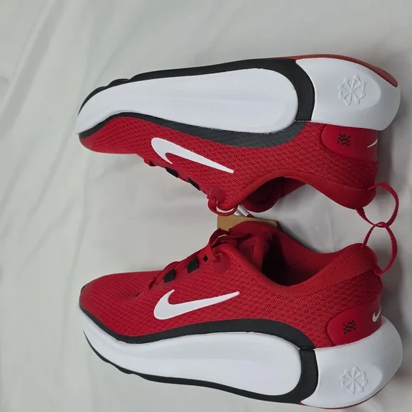 Nike Kids Red Sneakers Style Infinity Flow Young Child 4y Womens 5.5 New In Box