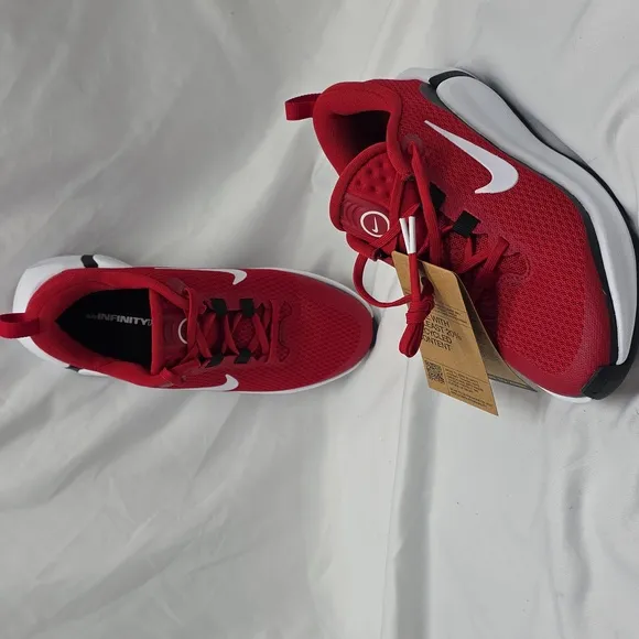 Nike Kids Red Sneakers Style Infinity Flow Young Child 4y Womens 5.5 New In Box