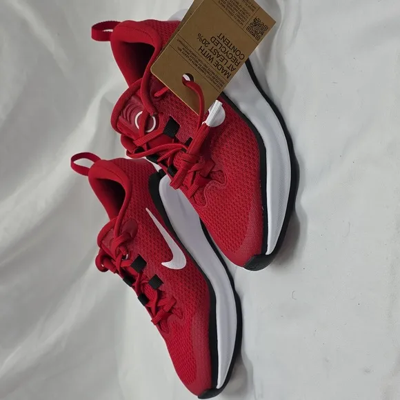 Nike Kids Red Sneakers Style Infinity Flow Young Child 4y Womens 5.5 New In Box