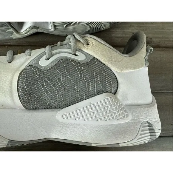 Nike Paul George PG 5 TB in Wolf Grey Size 11.5 Athletic Basketball Shoes