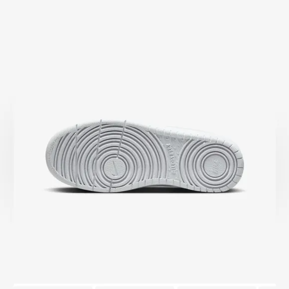 @NIKE@Nike Court Borough Low 2 (GS) Recraft Big Kid’s Shoes. Size: 7 BQ5448-100