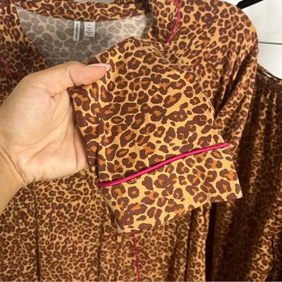 Nordstrom Moonlight Eco Knit Pajamas in Tan Sandstorm Leopard Spots Large NWOT