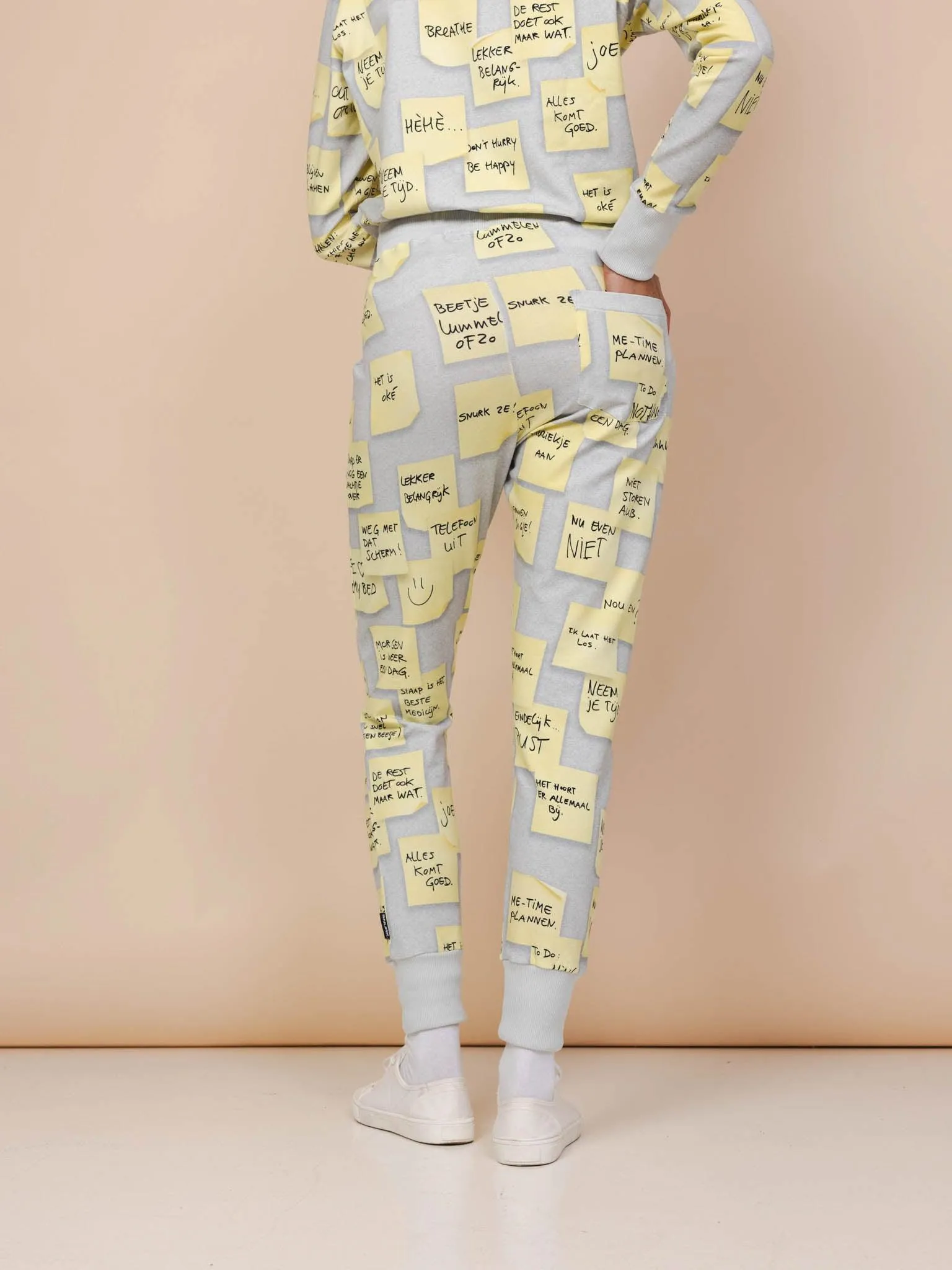 Note to Self Sweater en Broek set Dames