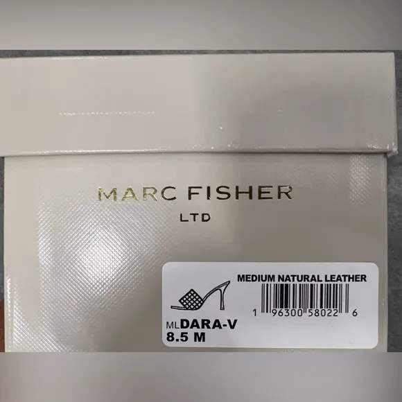 NWB $180 Marc Fisher DARA-V Leather Sandals Caramel Leather 8.5
