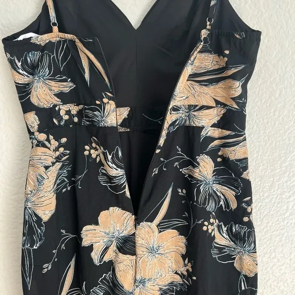 NWOT Darling Daylily Black Floral Print High-Low Maxi Dress