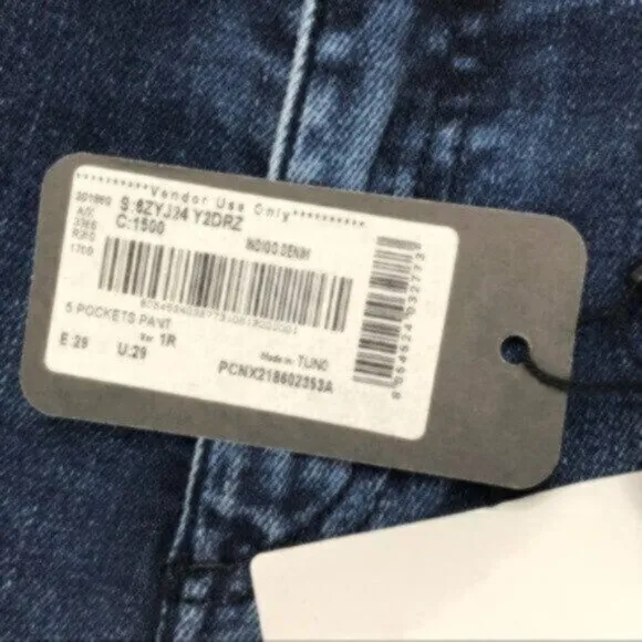 NWT Armani Exchange High Rise Classic Business Casual Everyday Skinny Jeans 29R