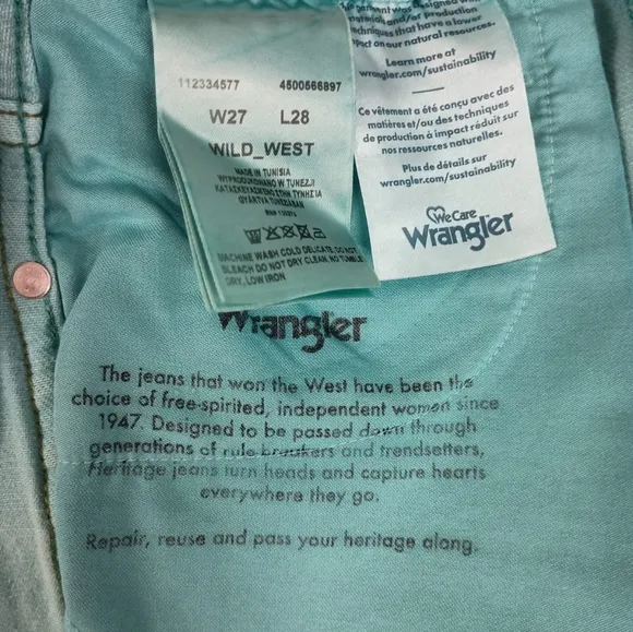 NWT Wrangler High Rise Straight Leg Jeans In Teal Size 27