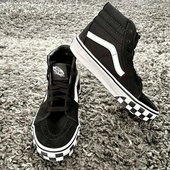 NWT VANS Kids SK8 Hi Zip Sneakers