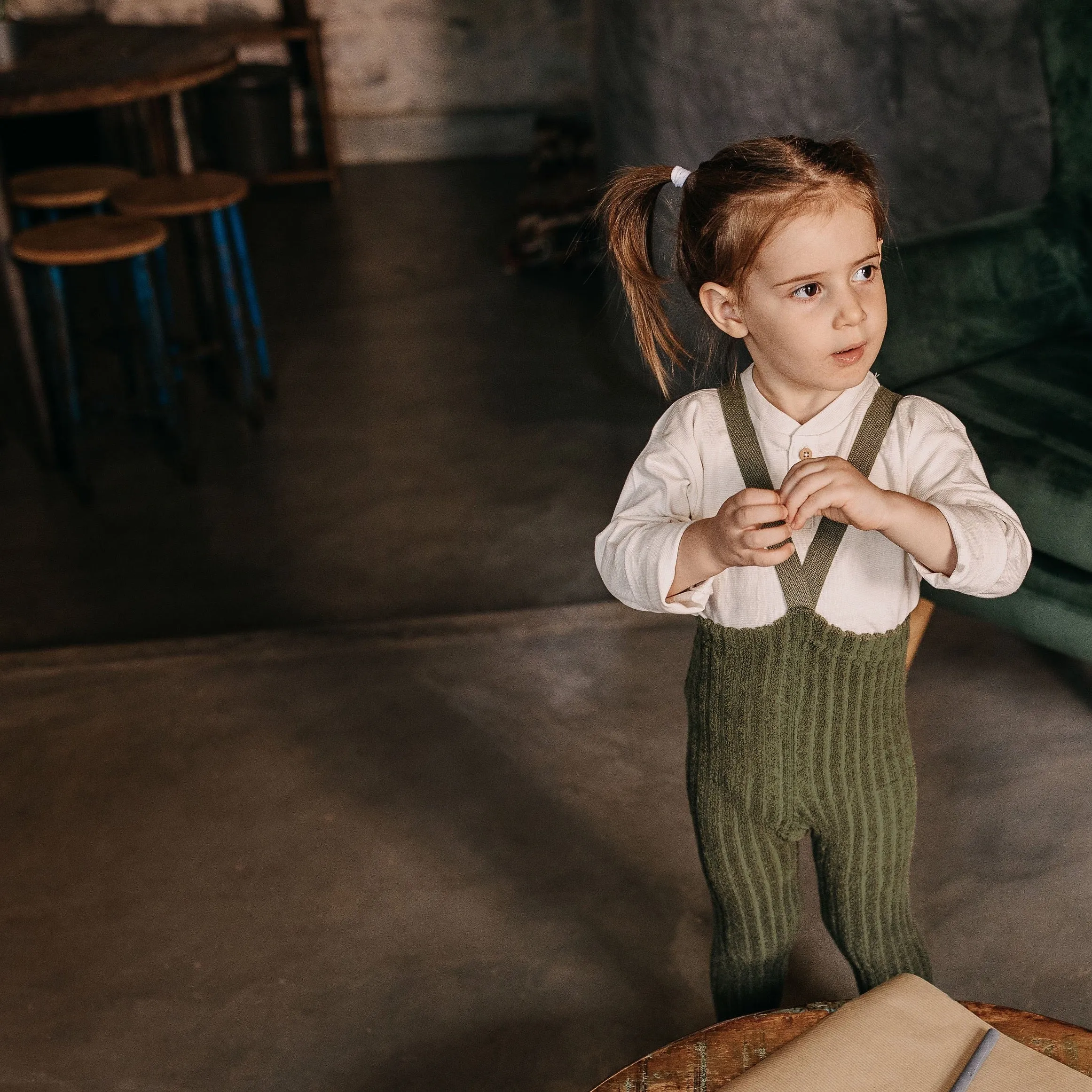 PRE-ORDER GRANNY TEDDY SILLY SILAS TIGHTS OLIVE