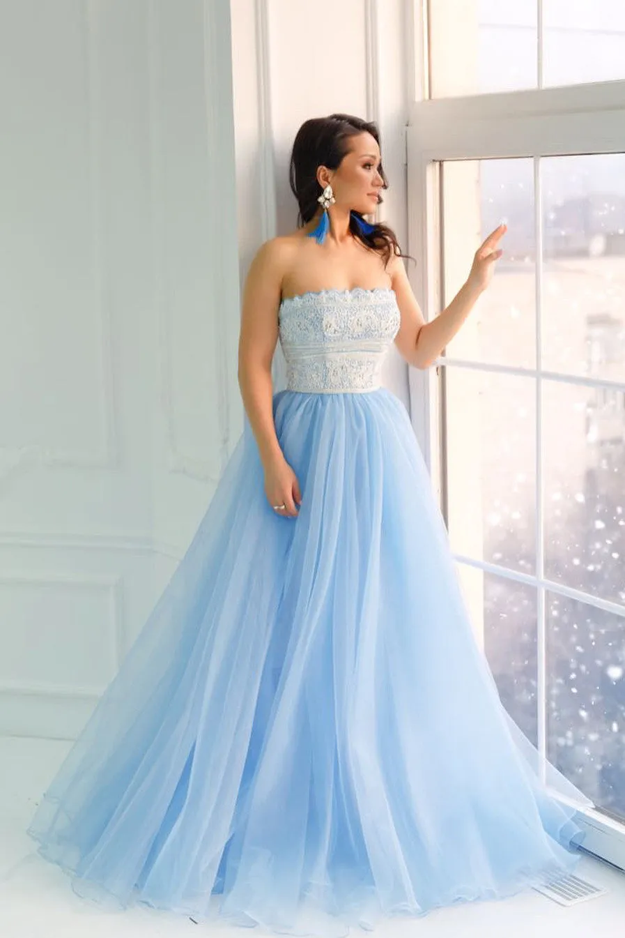 Princess Strapless Sky Blue Long Tulle A Line Prom Dresses with White Lace OK950