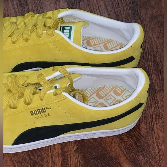 Puma suede size 9