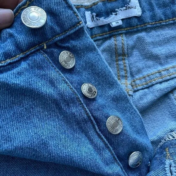 𝅺re/done recycled distressed high rise shorts Sz 29