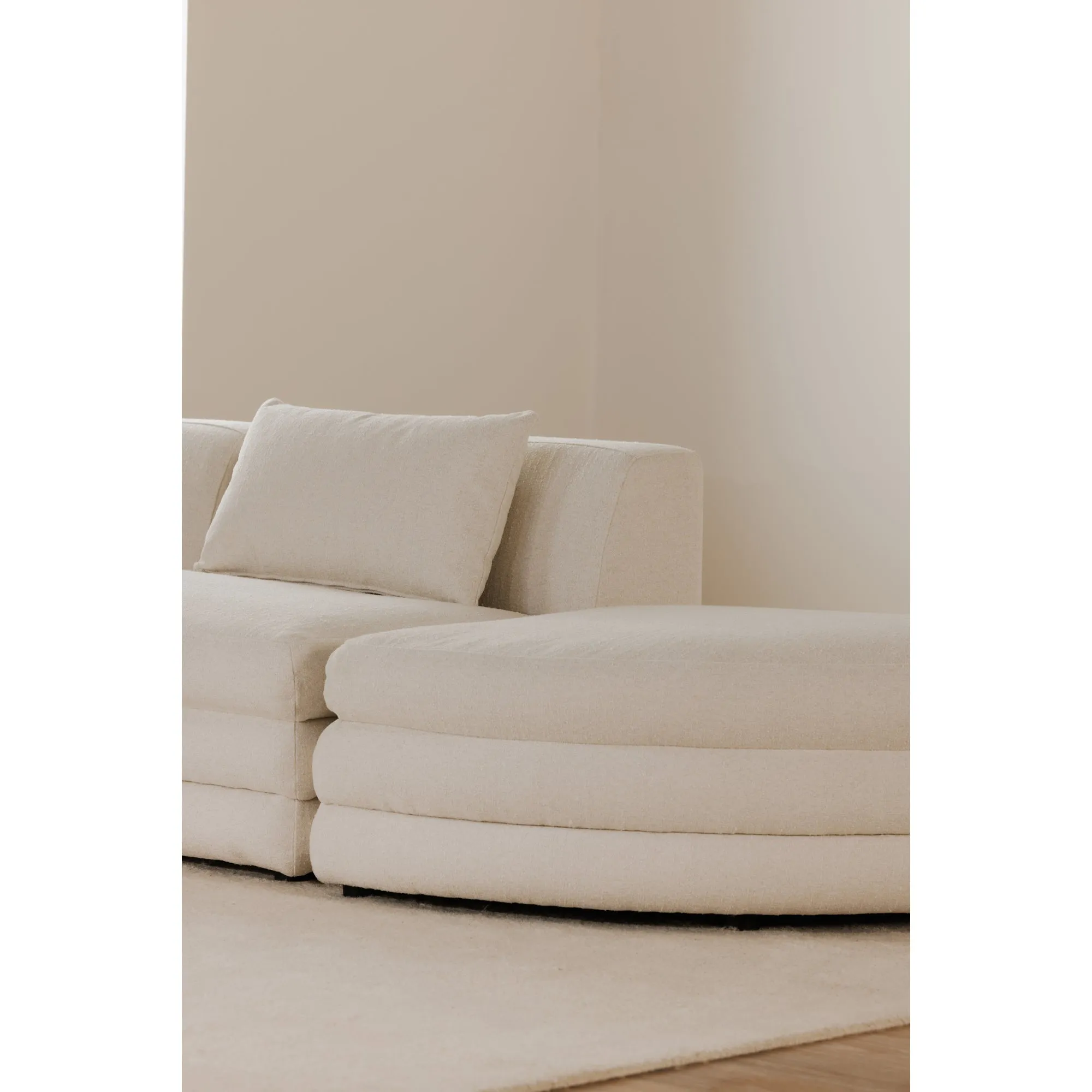 Retro-Chic Textured Slipper Chair - Amber Hue