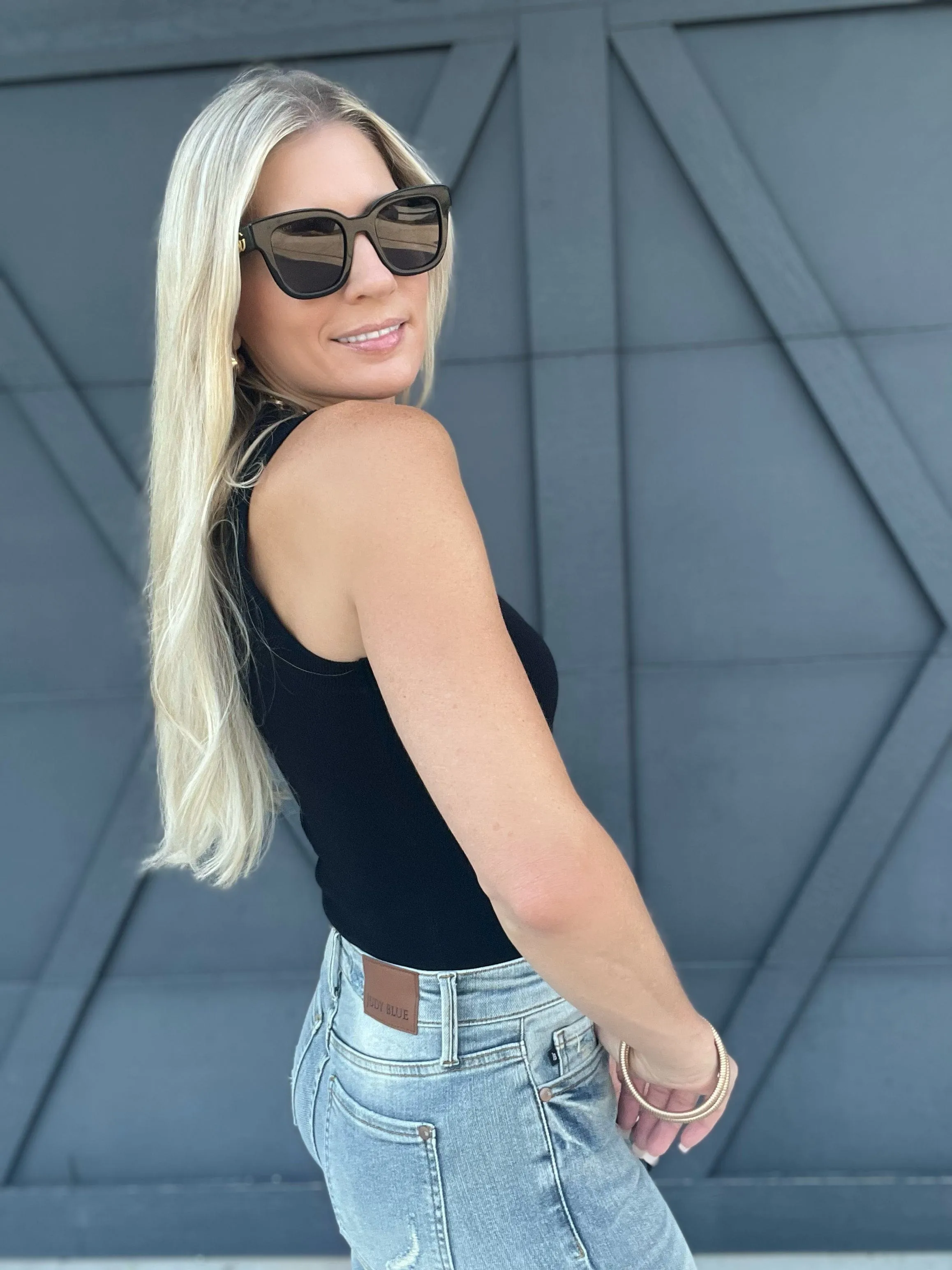 Round Neck Sweater Knit Tank In Black