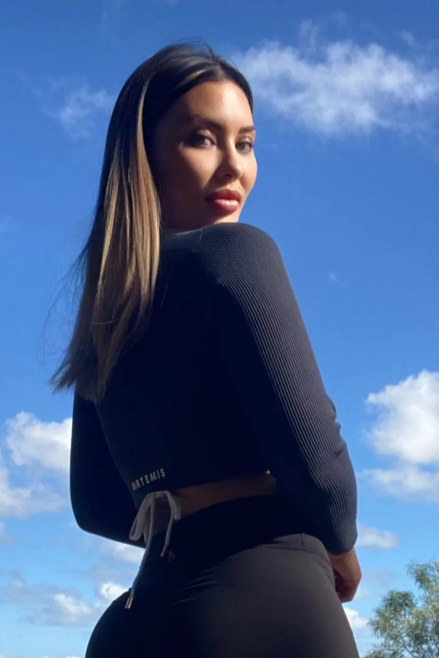 Ruby Rib Long Sleeve Crop Top Black