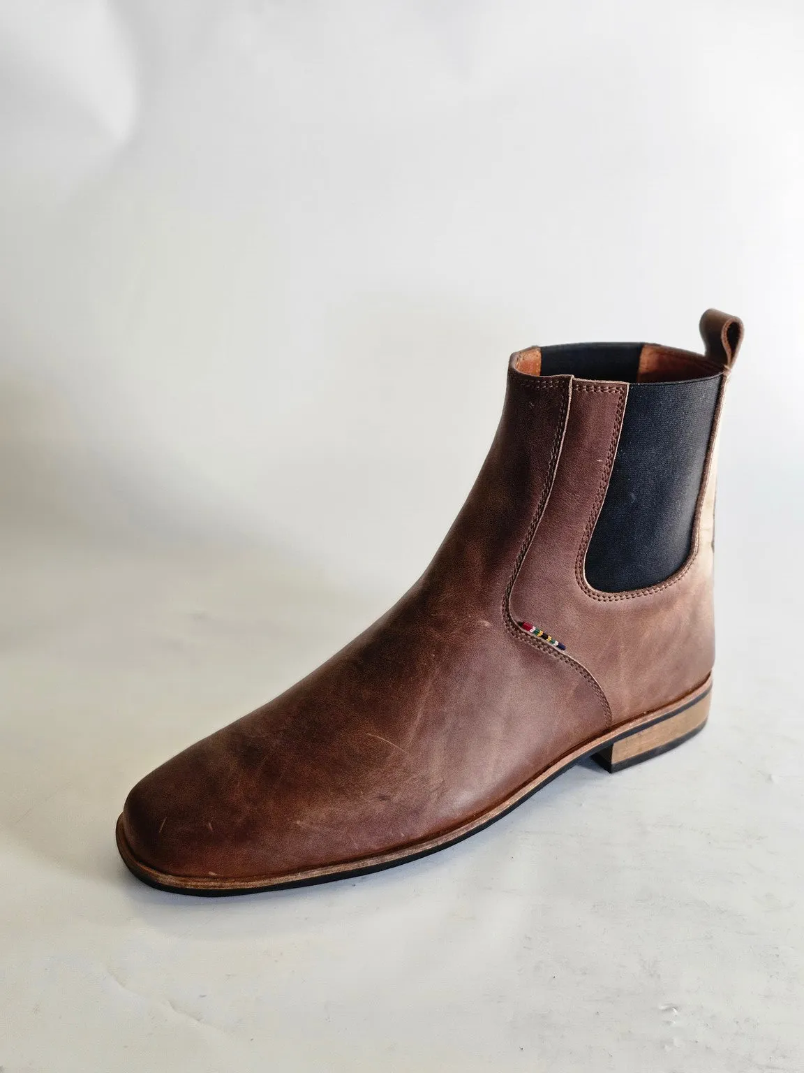 Salento Chelsea Leather Boots