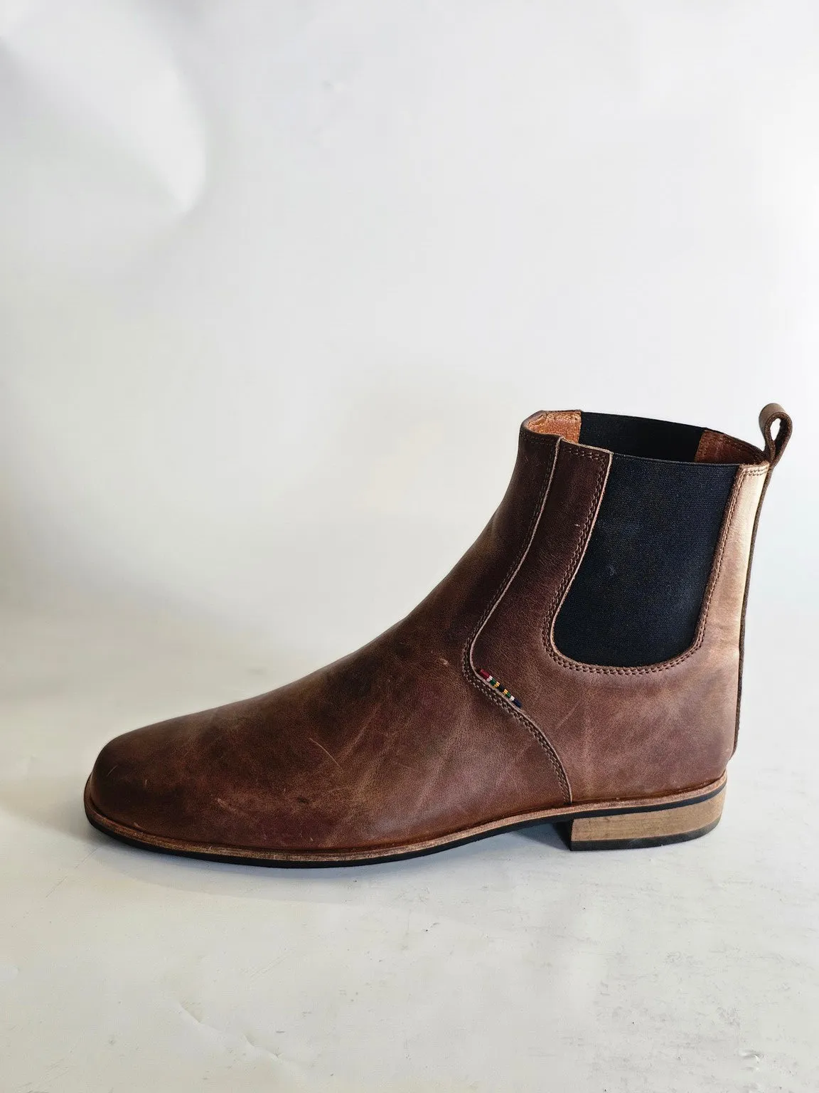 Salento Chelsea Leather Boots