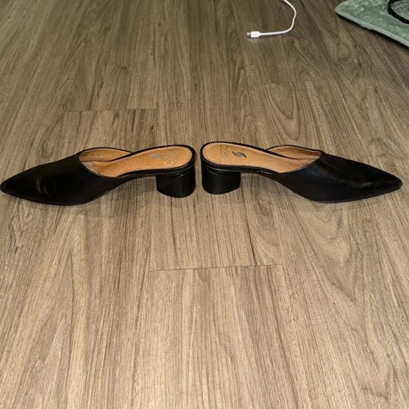 Sarto by Franco Sarto Visa Leather Mules