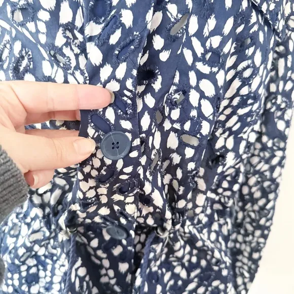 Simply Vera Vera Wang Eyelet Navy White Dotted Light Jacket Women’s Large NWT