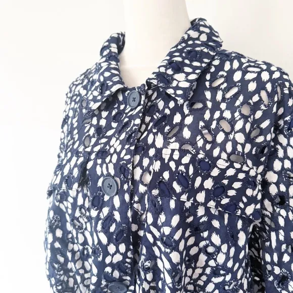 Simply Vera Vera Wang Eyelet Navy White Dotted Light Jacket Women’s Large NWT