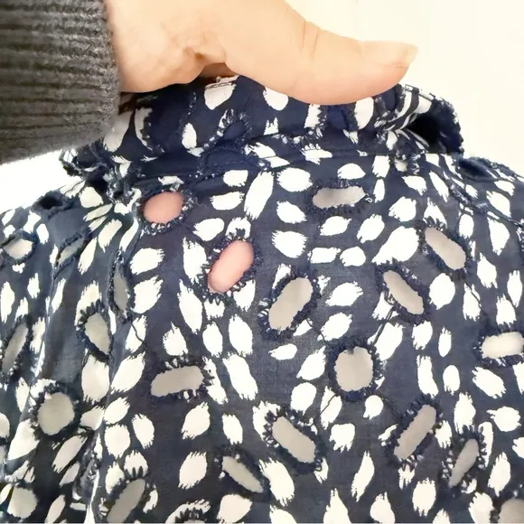 Simply Vera Vera Wang Eyelet Navy White Dotted Light Jacket Women’s Large NWT