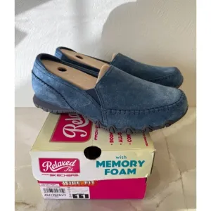 Skechers Womens Navy Suede Bikers Alumni Slip Ons Size 11W Comfort Memory Foam