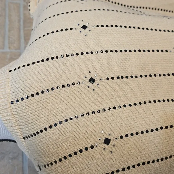 ST JOHN MARIE GRAY SANTANA Rhinestone Cardigan Sweater Cream Black