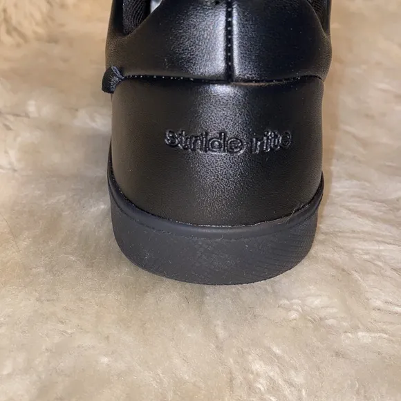 Stride Rite, Made2Play Jude Sneakers