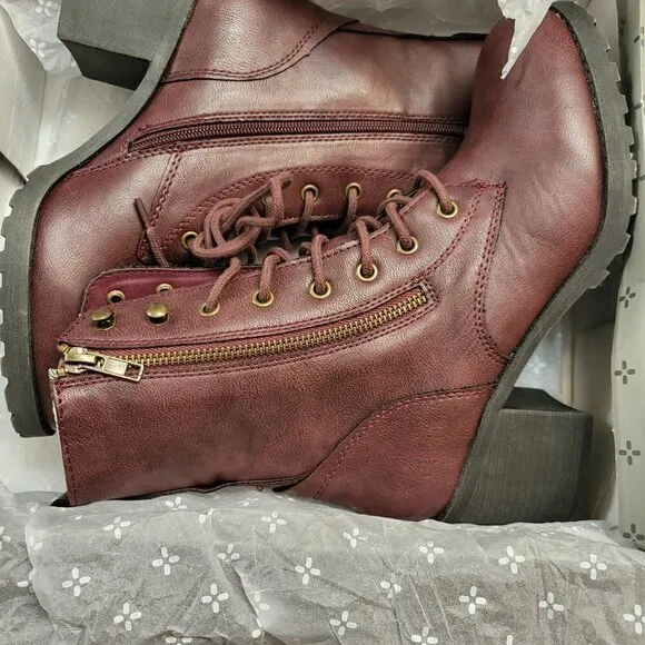 Sun Stone Burgundy Hiking Boots  Size: 8.5 NWT