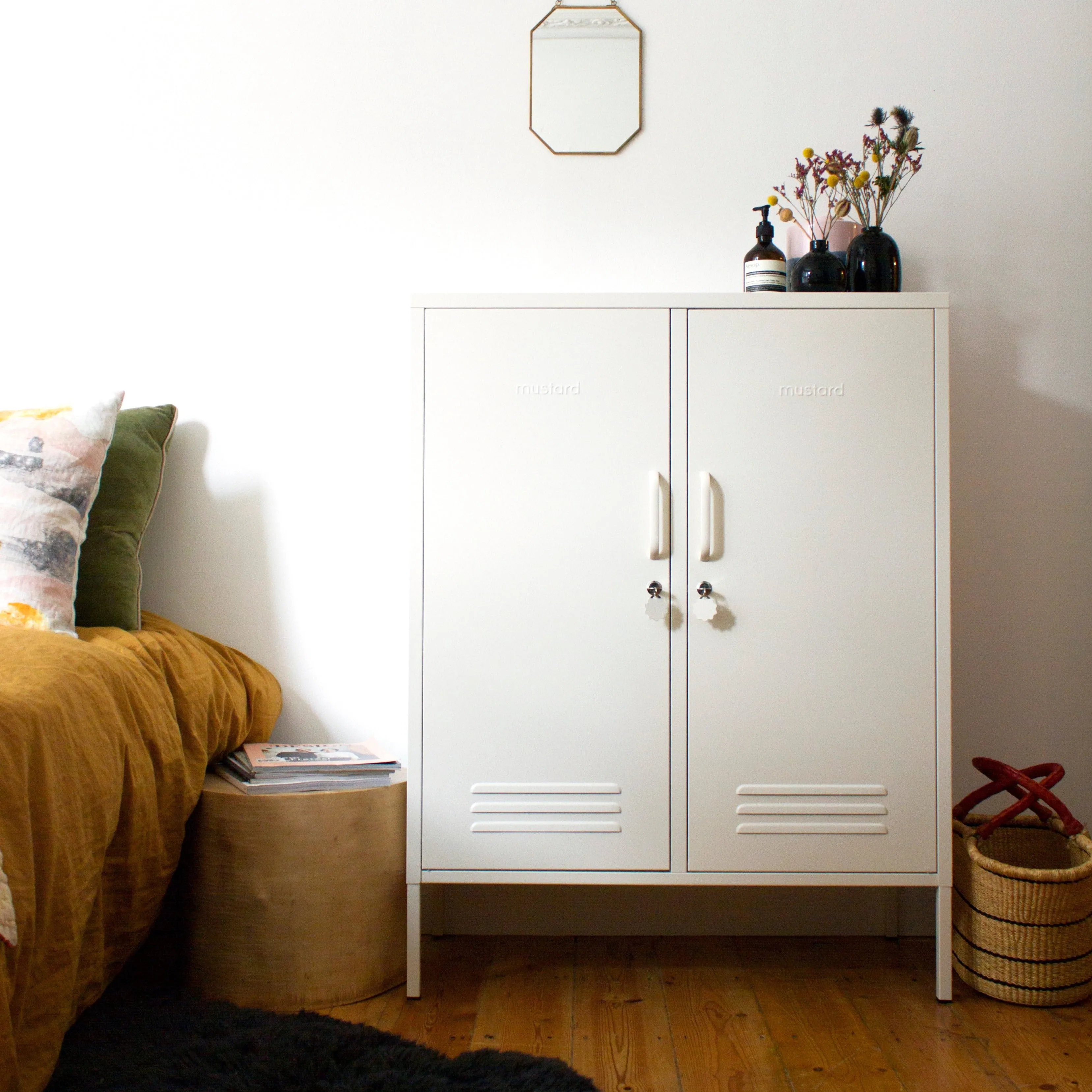 The Midi Double Door Locker Cabinet (Chalk)