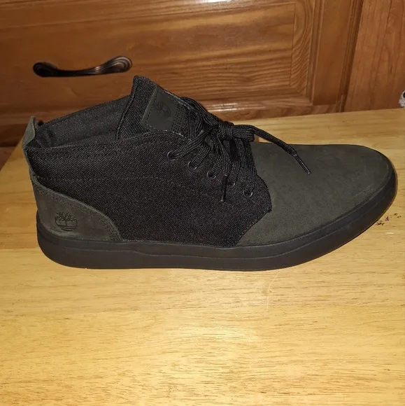 Timberland black leather Davis Square Chukka Boots in men's size 12. Pre-loved