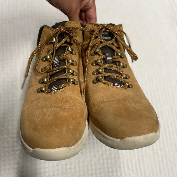 TIMBERLAND Boltero Medium Hiker Wheat Wanderer Nubuck Hoverlite A1R1V Size 10