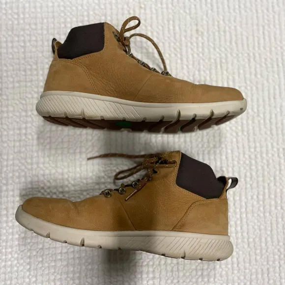 TIMBERLAND Boltero Medium Hiker Wheat Wanderer Nubuck Hoverlite A1R1V Size 10