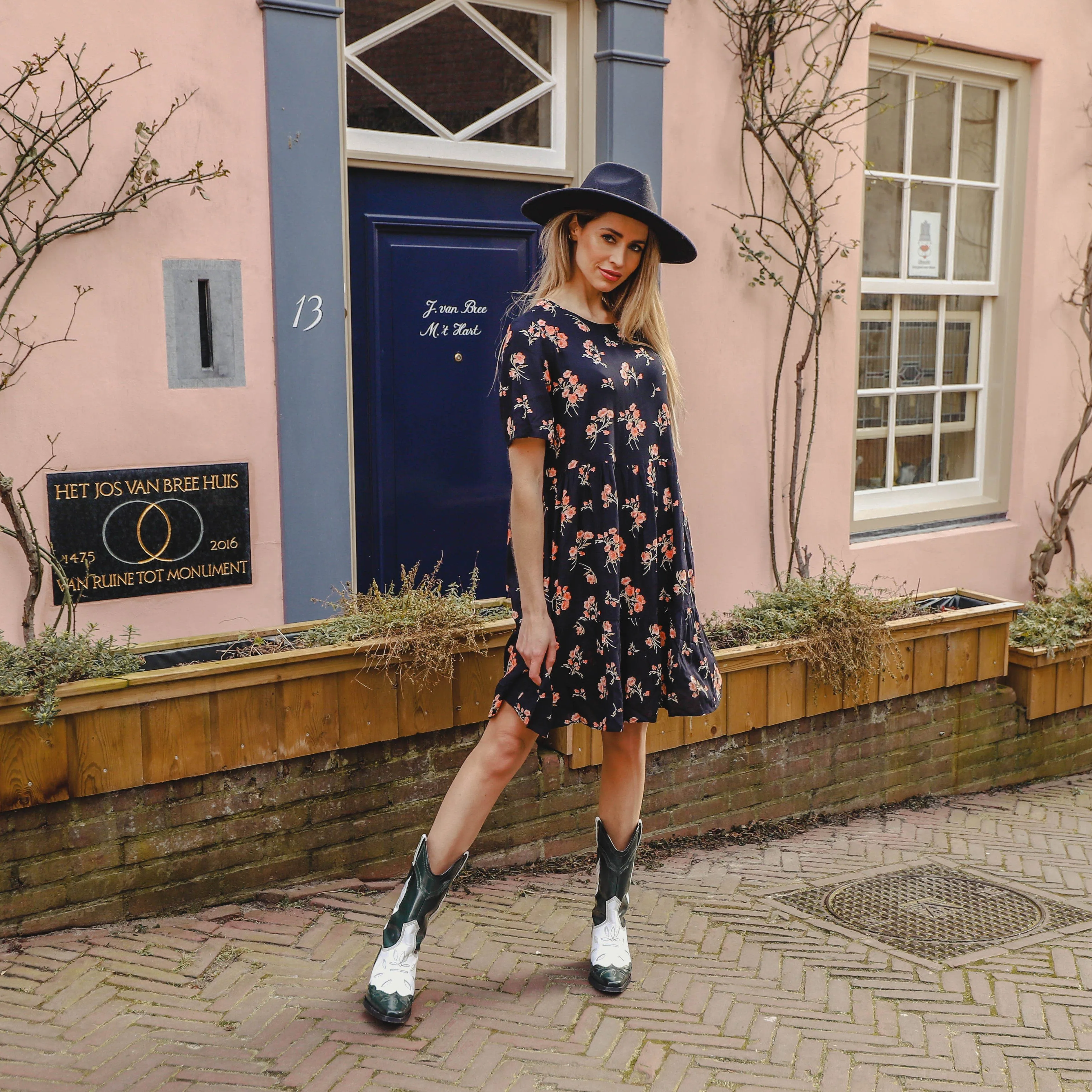 Trina dress zwart