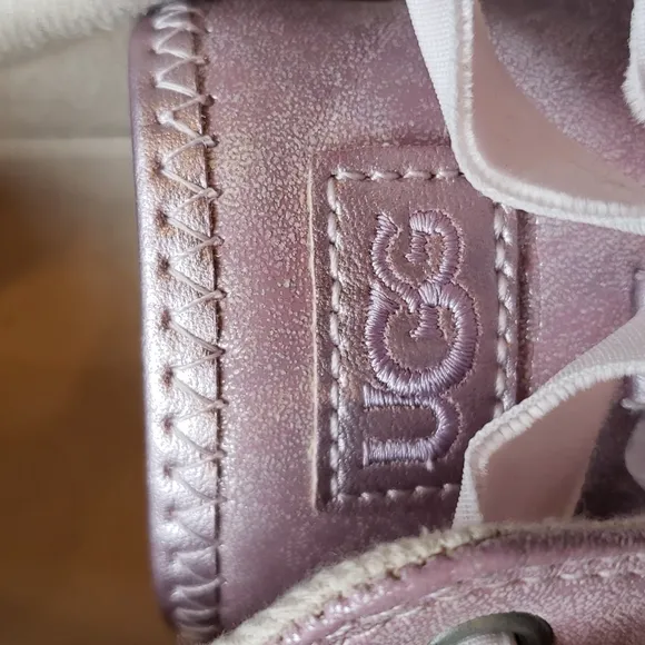 UGG Cameo Pink Metallic Faux Leather Alanna Trainer Shoes sz 5 Kid's Sneakers