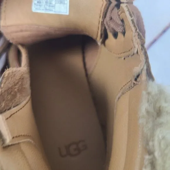 UGG‎ Girls Pure Leather Lace Up Zipper Sneaker Boots with Wool Fur Size 5
