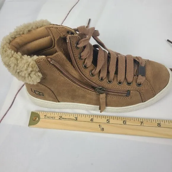 UGG‎ Girls Pure Leather Lace Up Zipper Sneaker Boots with Wool Fur Size 5