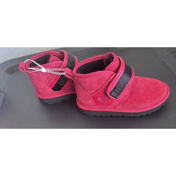 UGG Kids Toddlers Boys Boots Neumel Strap Samba Holidays Red  Suede Size 11