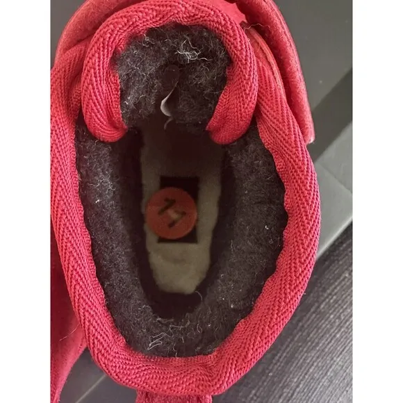 UGG Kids Toddlers Boys Boots Neumel Strap Samba Holidays Red  Suede Size 11