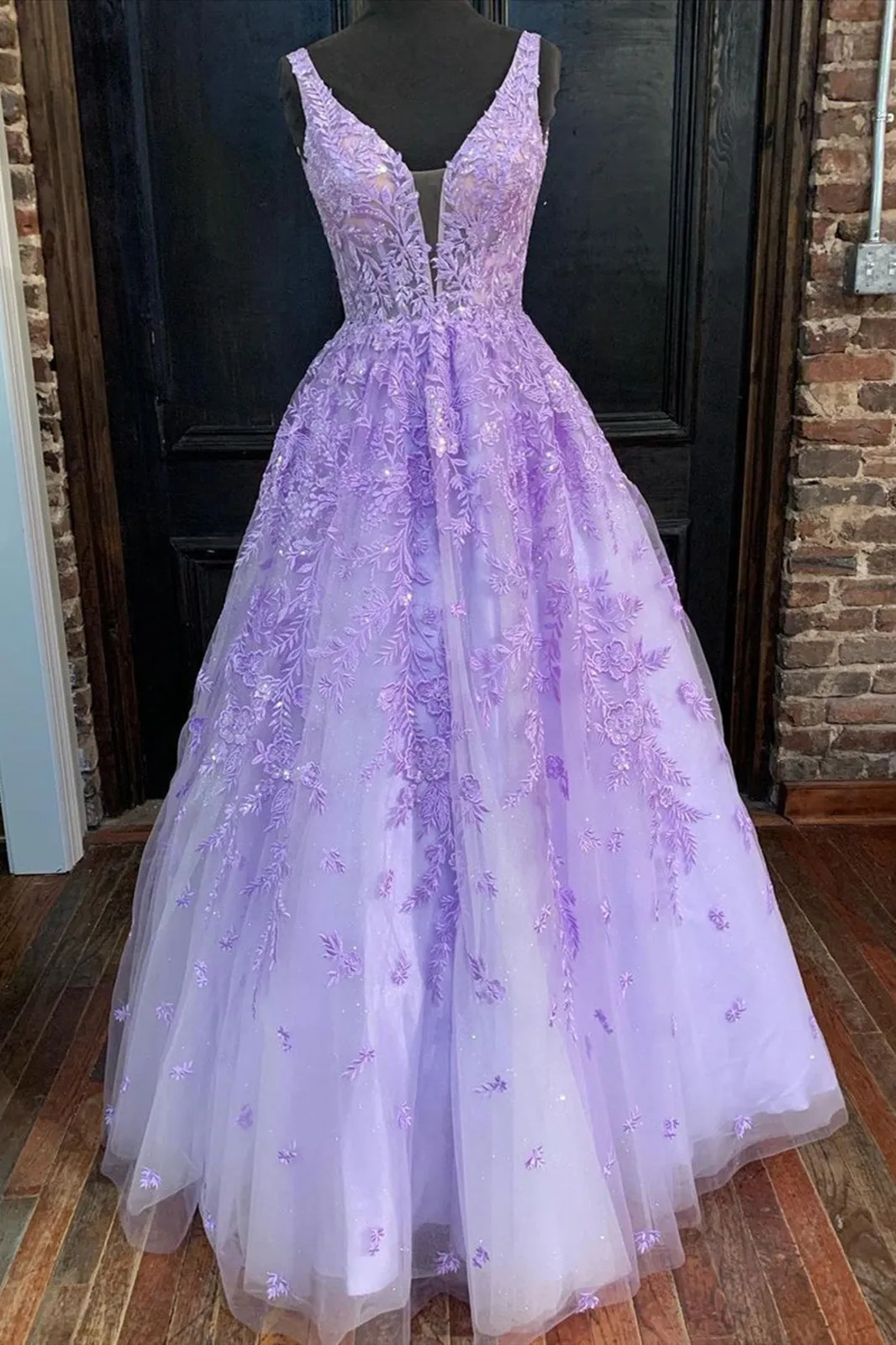 V Neck Purple Lace Appliques Prom Dress A-line Long Formal Evening Dress OKX32