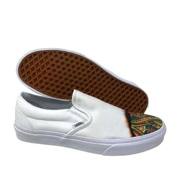 VANS Classic Slip On Shoes Low Top White Men’s Canvas Sneakers Skate VN000XG8AZQ