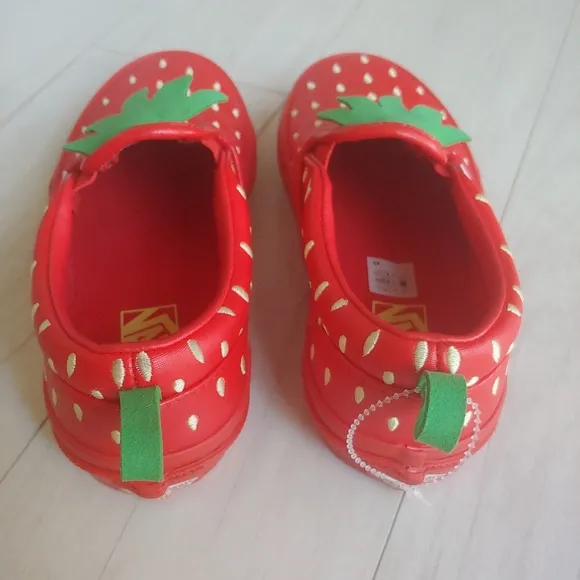 VANS NEW kids Classic Slip-on Berry Shoes