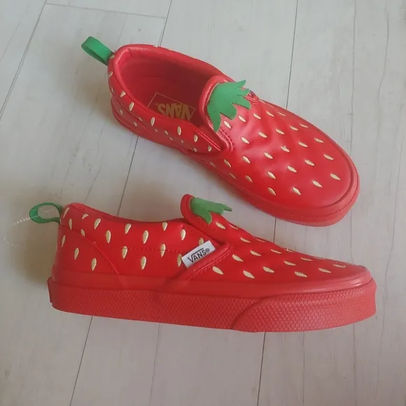 VANS NEW kids Classic Slip-on Berry Shoes