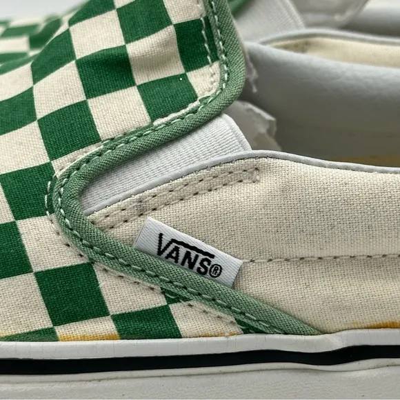 Vans Slip On Checker Green Size Men’s 9.0  Women’s 10.5 Unisex NWOT