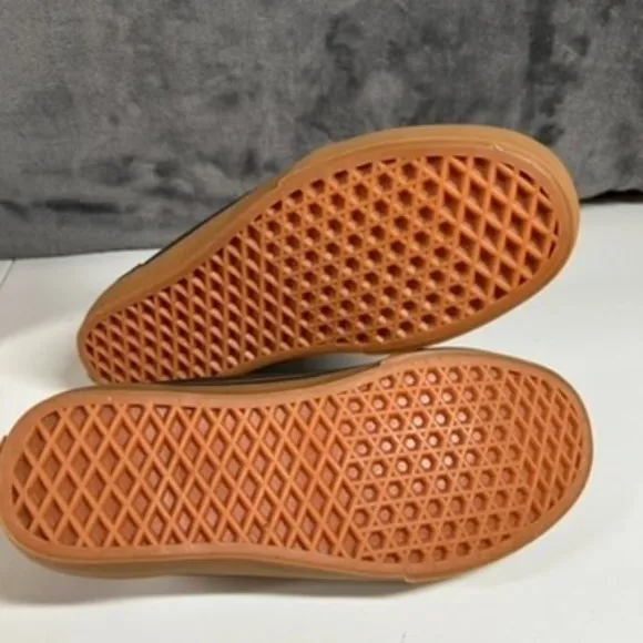 Vans Ward Low-Top Skate Sneakers Brown Gum Sole Casual Shoes Kids Size‎ 7