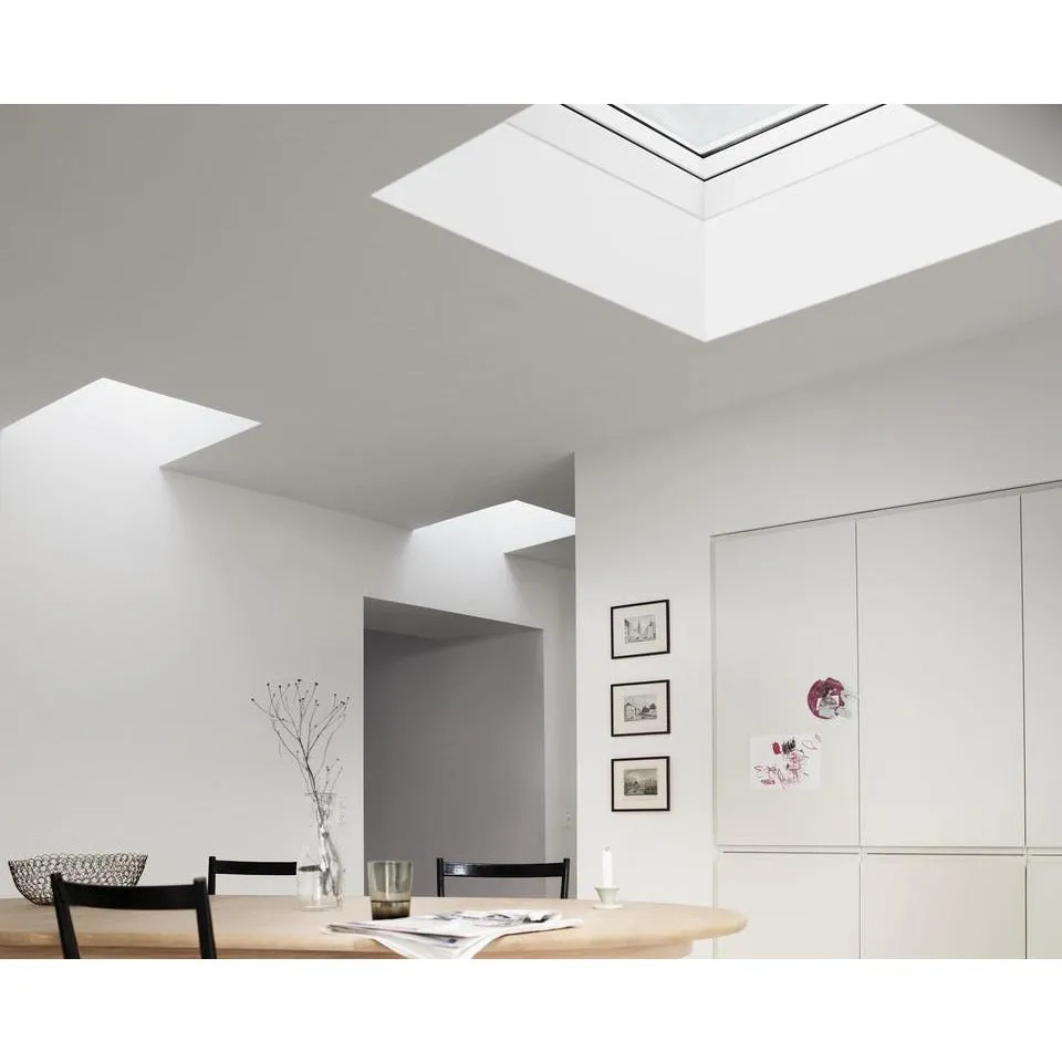 VELUX CFP 090090 S00H Fixed Obscure Flat Roof Window (90 x 90 cm)