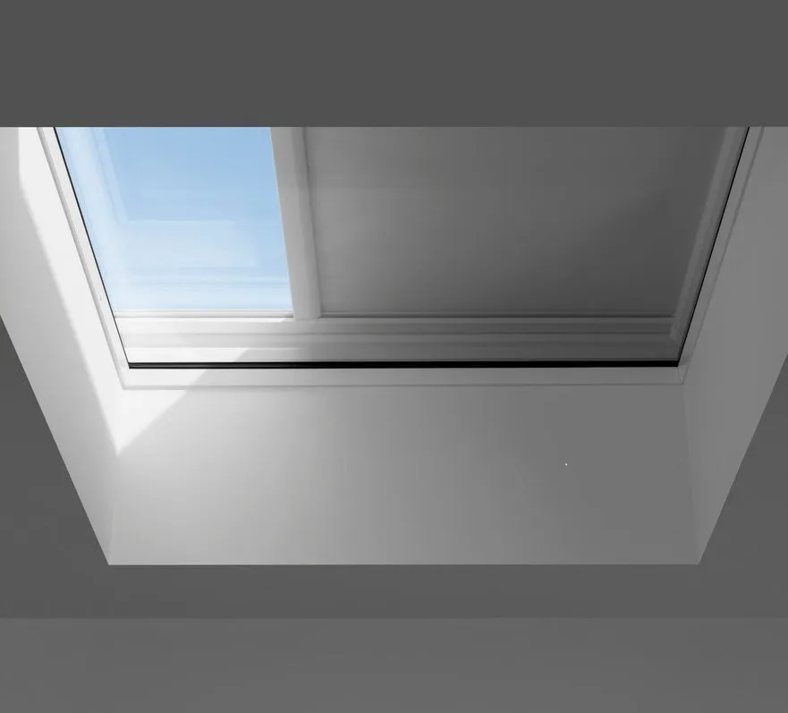VELUX CFU 090090 0020Q Fixed Flat Roof Window Base (90 x 90 cm)