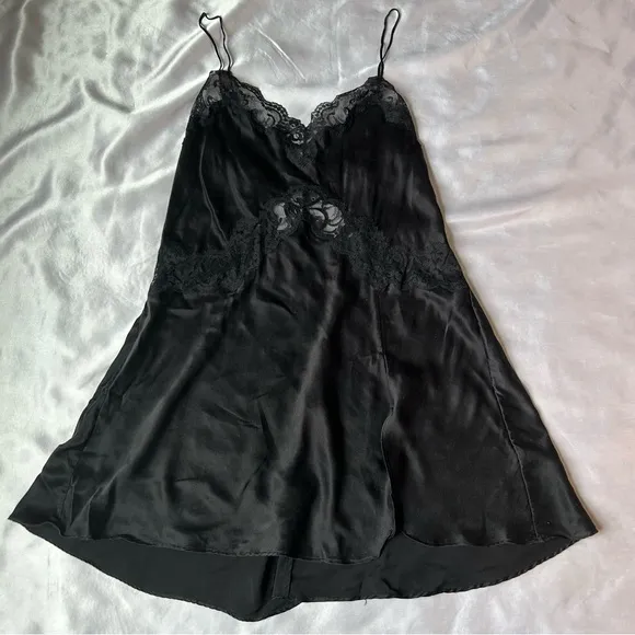 Victoria's Secret slip