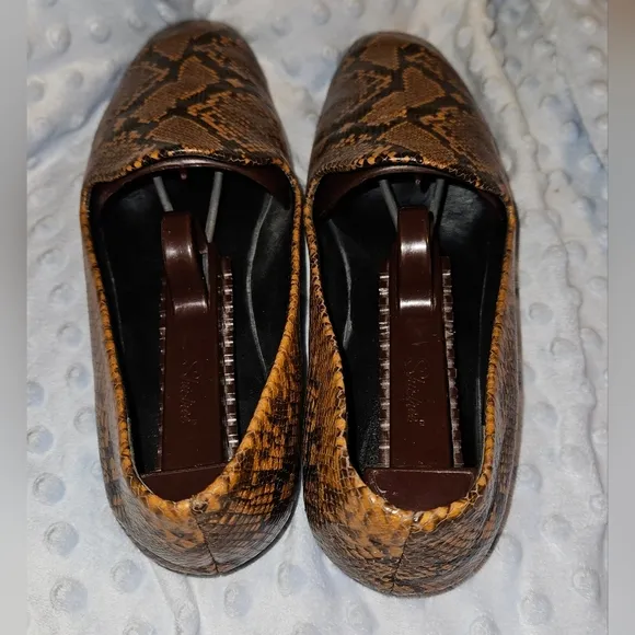 Vince.  Women's Loafer size 8